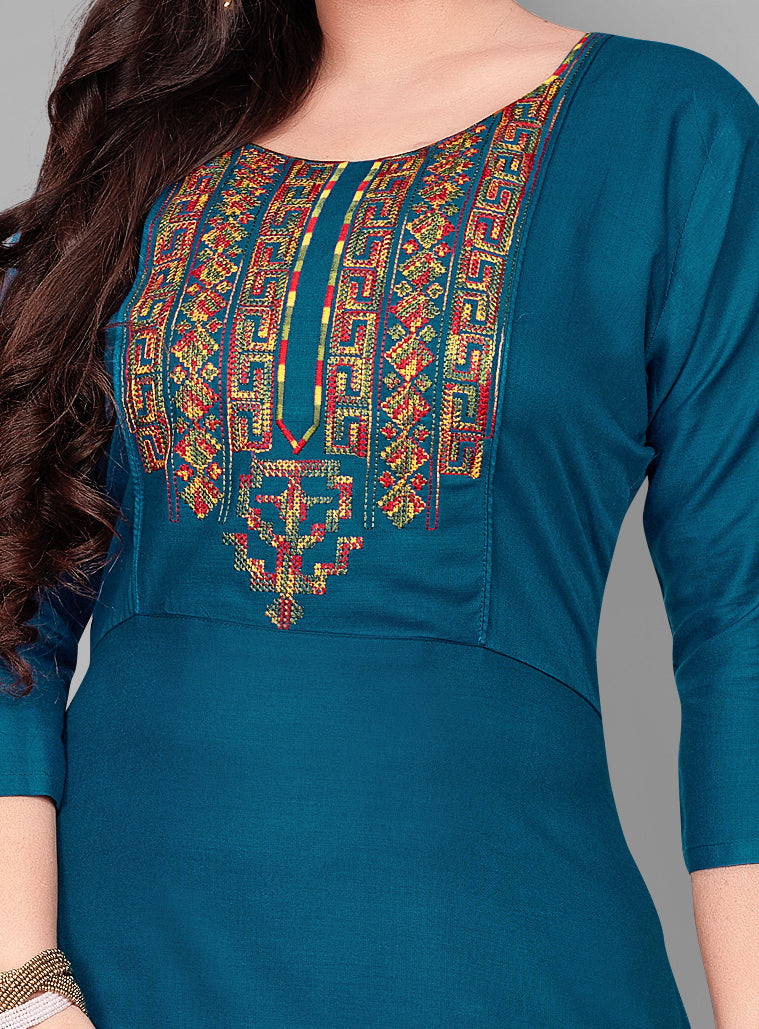 Women’s Embroidered Yoke Plus Size Kurti | Ethnic Wear