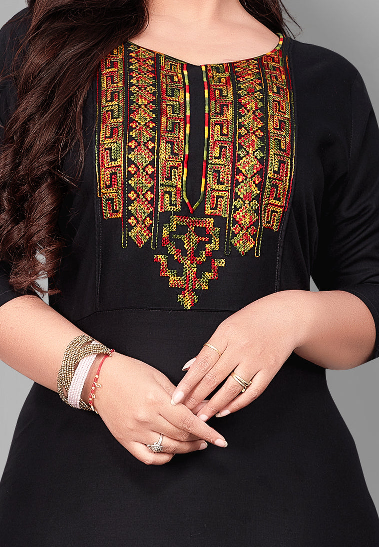 Women’s Embroidered Yoke Plus Size Kurti | Ethnic Wear